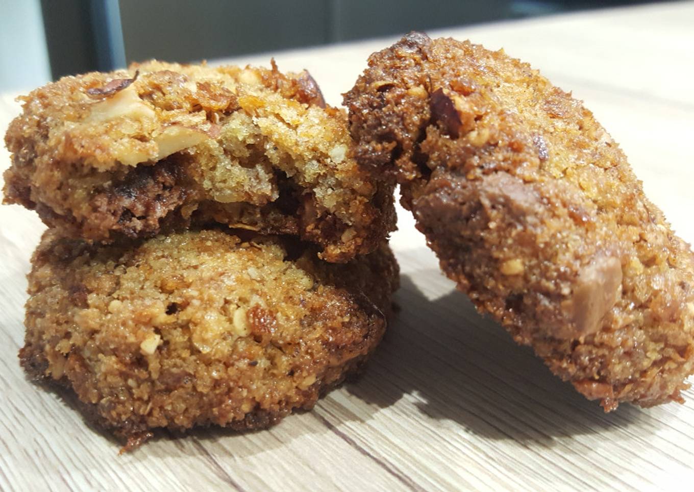 Cookies noisettes et pralinoise zéro déchet (au pain dur)