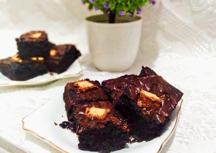 Resep: Brownies Shiny Crust Topping Beng-beng Wajib Dicoba