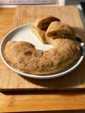 Pane ai pomodori secchi, cipolla e acciughe