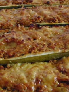 Töltött cukkini recept fotója