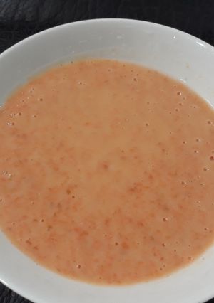 A picture of Brown rice and carrots.