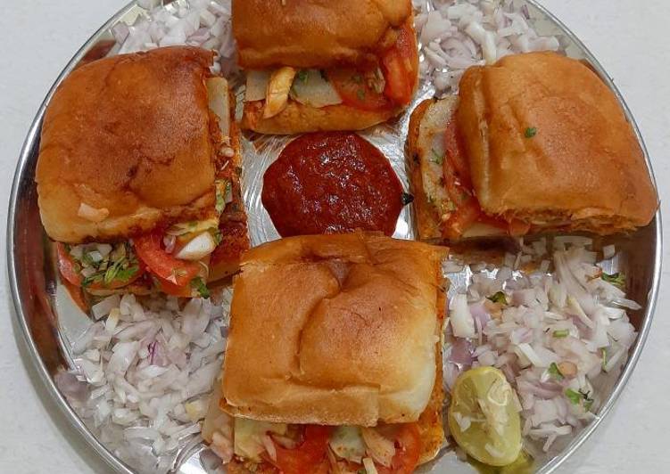 Recipe of Ultimate Masala Pav Sandwich