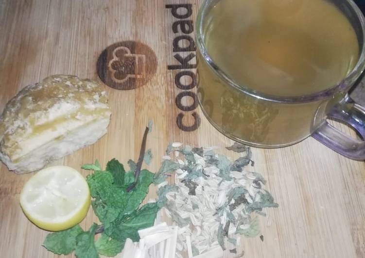 Recipe of Any-night-of-the-week Jaggery lime tea