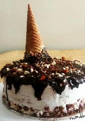 A picture of Mix fruit chocolate cake.
