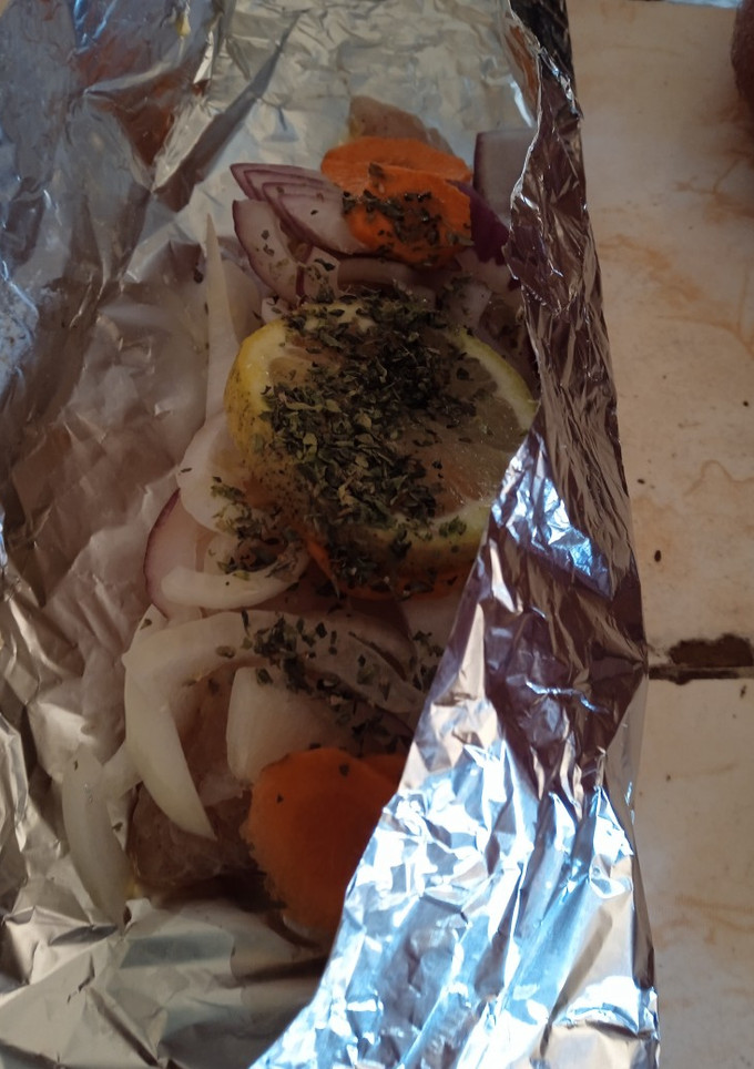Una foto de Pescado en papillote con verduras