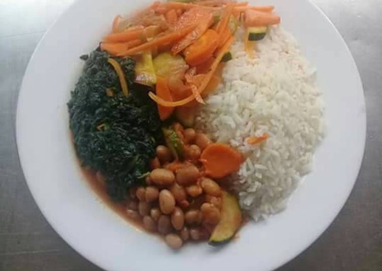 Fried beans, spinach, mixed veges n steamed Rice. #Vegan contest