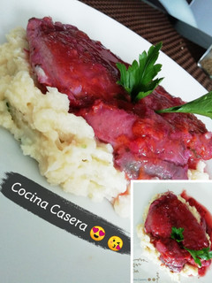 Una foto de Filete de Tilapia en salsa de ciruelas