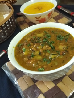 A picture of Potato-Red Chori Beans (Cowpeas) Sabji.