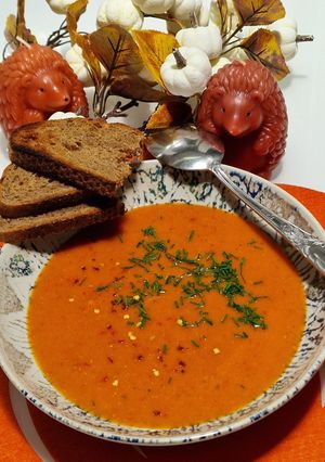 Vöröslencse- krémleves paprikával (vegán) recept fotója