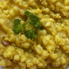 A picture of Creamy Samp & beans.