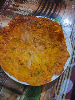 બેસન ચીલા (Besan Chila Recipe in Gujarati) રેસીપી મુખ્ય ફોટો