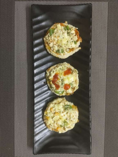 A picture of Cheese Bread mini pizza 🍕 cheese pizza 🍕🥖.