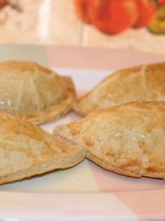 A picture of Baked meatpie dough.