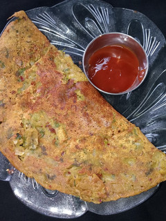 बेसन का चीला (Besan ka Cheela recipe in Hindi) रेसिपी मुख्य फोटो