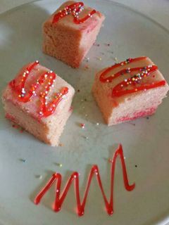 Foto resep Bolu kukus strawberry extra lembut ekonomis