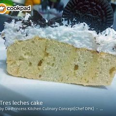 A picture of Tres leches cake.