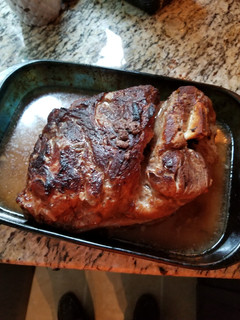 Una foto de Pierna de Cerdo al horno