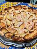 Flan aux pommes, pralines roses et lait fermenté
