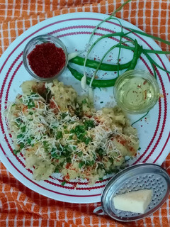પાપડી નો લોટ (ખીચું) (Khichu Recipe In Gujarati) રેસીપી મુખ્ય ફોટો