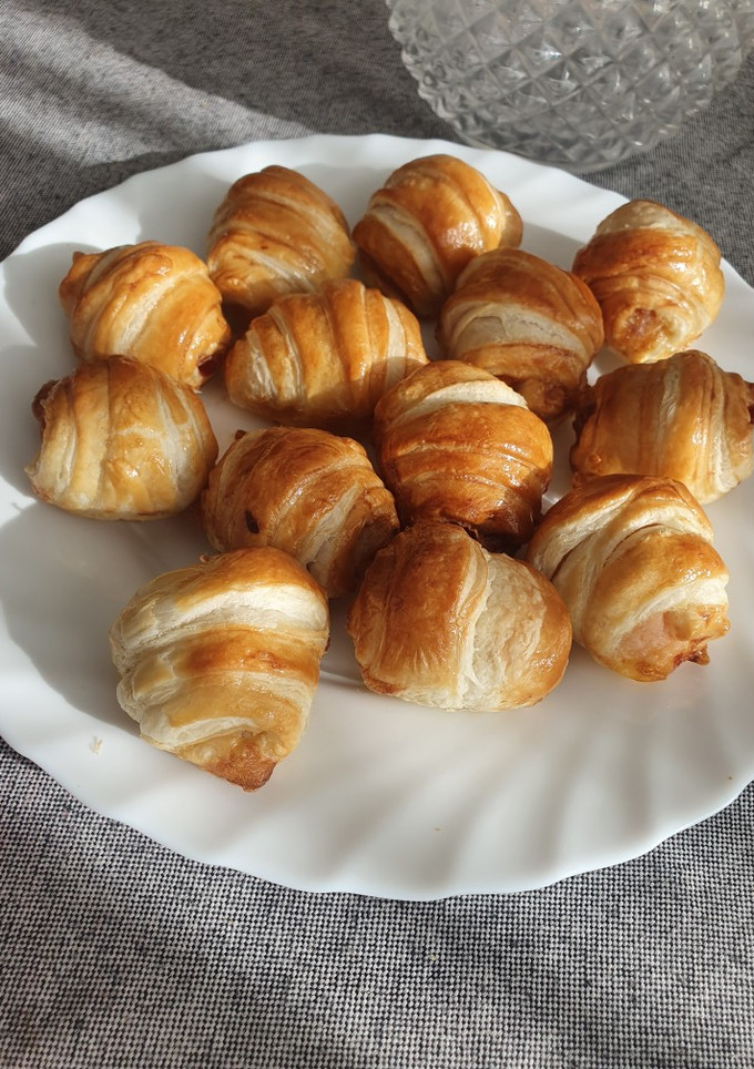 Una foto de Minicroissants de jamón y de jamón dulce con queso (AirFryer)