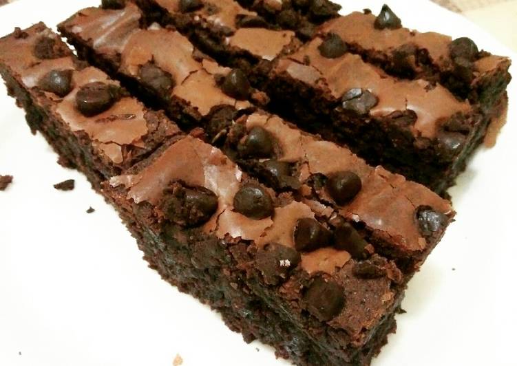 Langkah Mudah untuk Menyiapkan Chocolate Brownies Super Melted, Bikin Ngiler