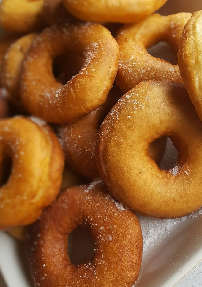 A picture of Donuts.