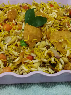 A picture of Bhel Puri.