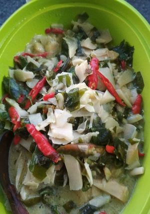 Foto resep Oseng rebung daun melinjo