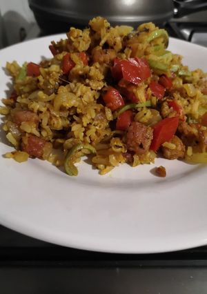 Una foto de Chop suey de verduras con arroz