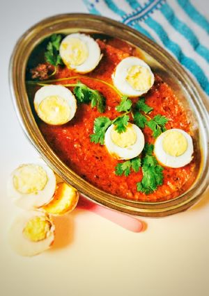 एग मसाला(egg masala recipe in hindi) रेसिपी मुख्य फोटो