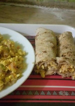 A picture of Paratha roll.