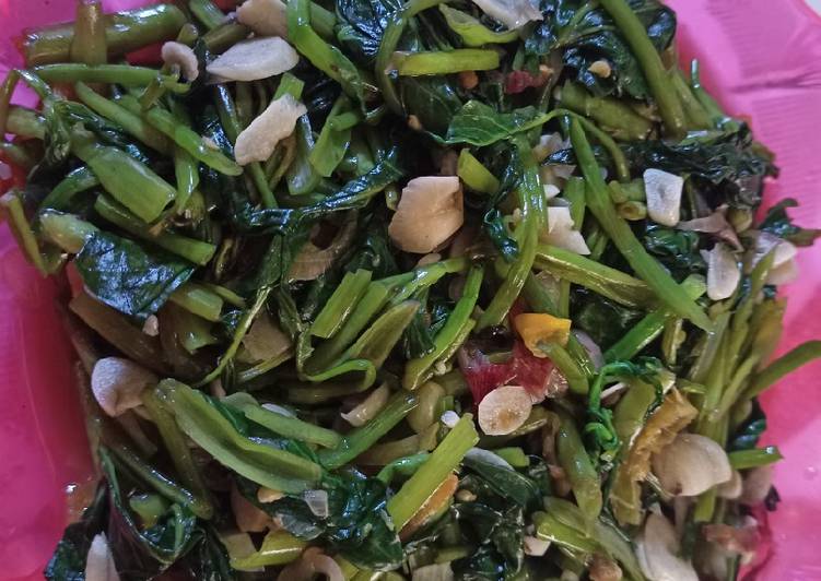 Resep Resep tumis kangkung sederhana yang Lezat