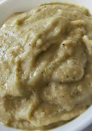 A picture of Jamfal / amrud ki chutney.