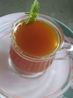 વેંઇટ લોસ હર્બલ ટર્મરીક ટી (Weight Loss Herbal Turmeric Tea Recipe In Gujarati) રેસીપી મુખ્ય ફોટો