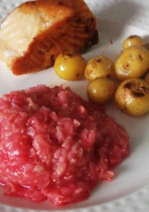 Una foto de Salmón al ajillo