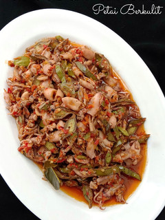 Foto resep Sambal Cumi Asin Petai Berkulit