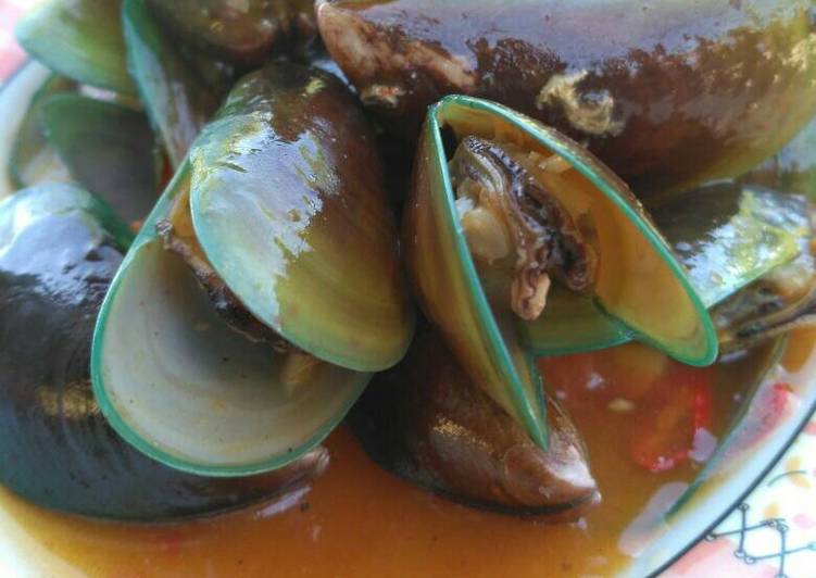 Resep Kerang hijau saus padang oleh Risma Mawarsari - Cookpad