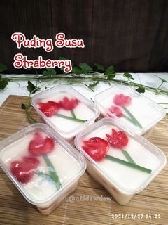 Foto resep *Puding Susu Straberry*
