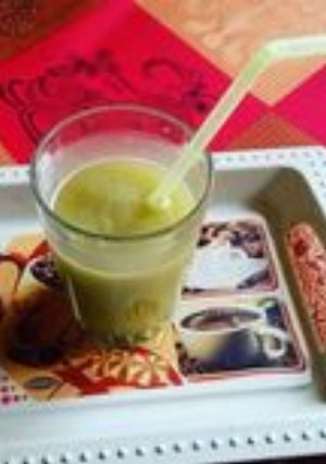 कीवी जूस (kiwi juice recipe in Hindi) रेसिपी मुख्य फोटो