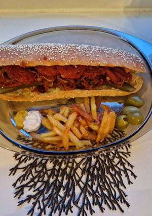 عکسی از دستور ساندویچ سوسیس بندری 🌭