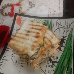 A picture of Spinach sandwich.