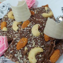 A picture of Yummy dry fruits chocolates.