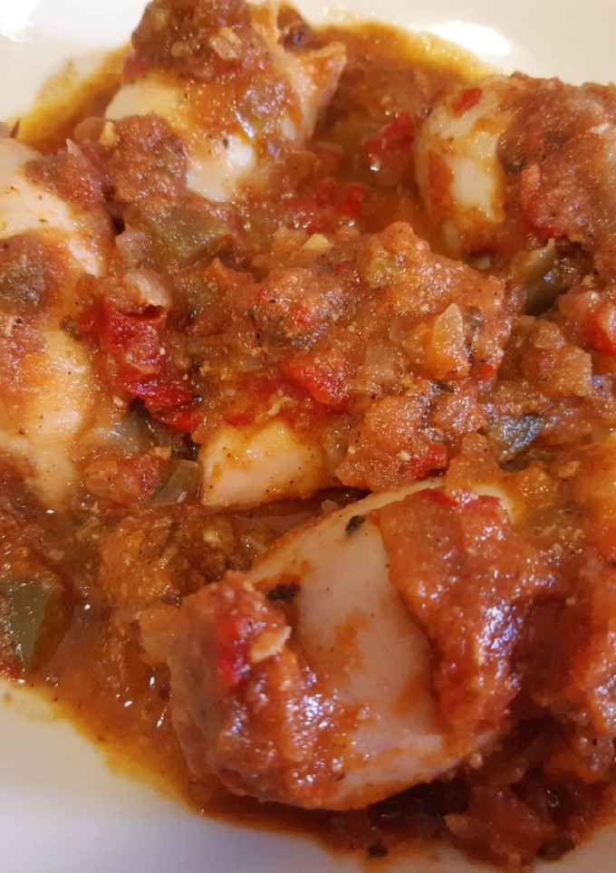 Una foto de Calamarcitos rellenos en salsa