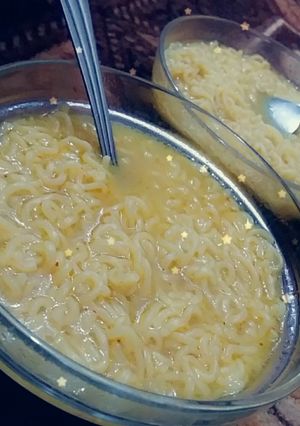 صورة لوصفة شوربة اندومي تهبل 😌