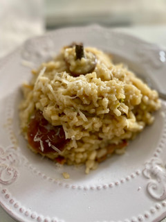 Una foto de Risotto de níscalos y trompetas de la muerte