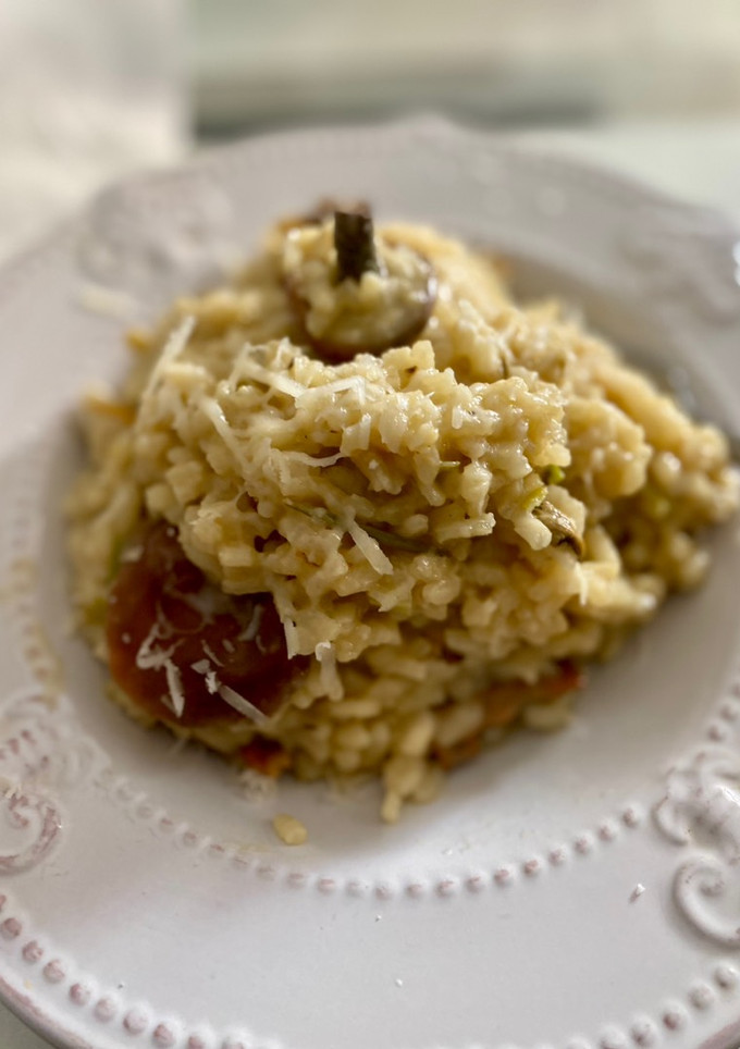 Una foto de Risotto de níscalos y trompetas de la muerte