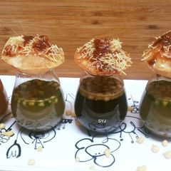 A picture of 4 way Pani Puri.