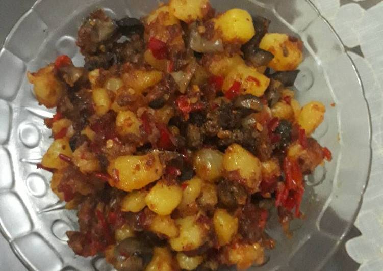 Sambel Goreng Kentang Hati Ayam