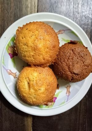 A picture of Orange cupcakes.