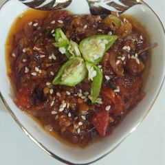 Piyaz tamater ki spicy chutney A picture of Piyaz tamater ki spicy chutney.